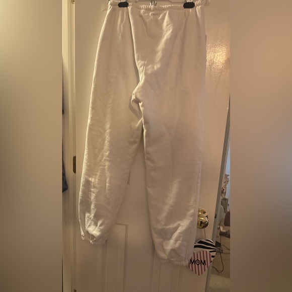 Brandy Melville John Galt Off White Joggers OneSize - Picture 2 of 3